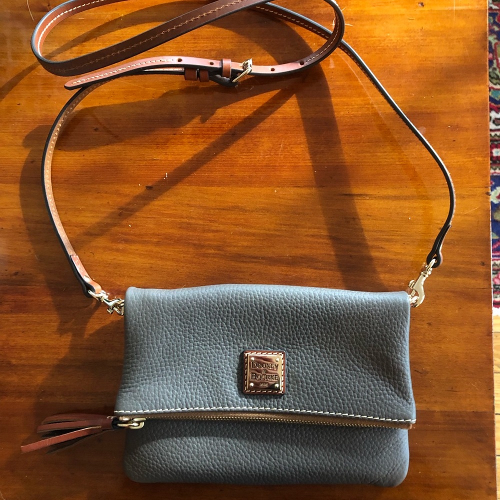 Dooney & Bourke crossbody purse